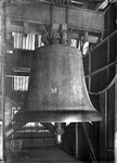 816794 Afbeelding van de Mariaklok van het carillon van de Domtoren (Domplein) te Utrecht.